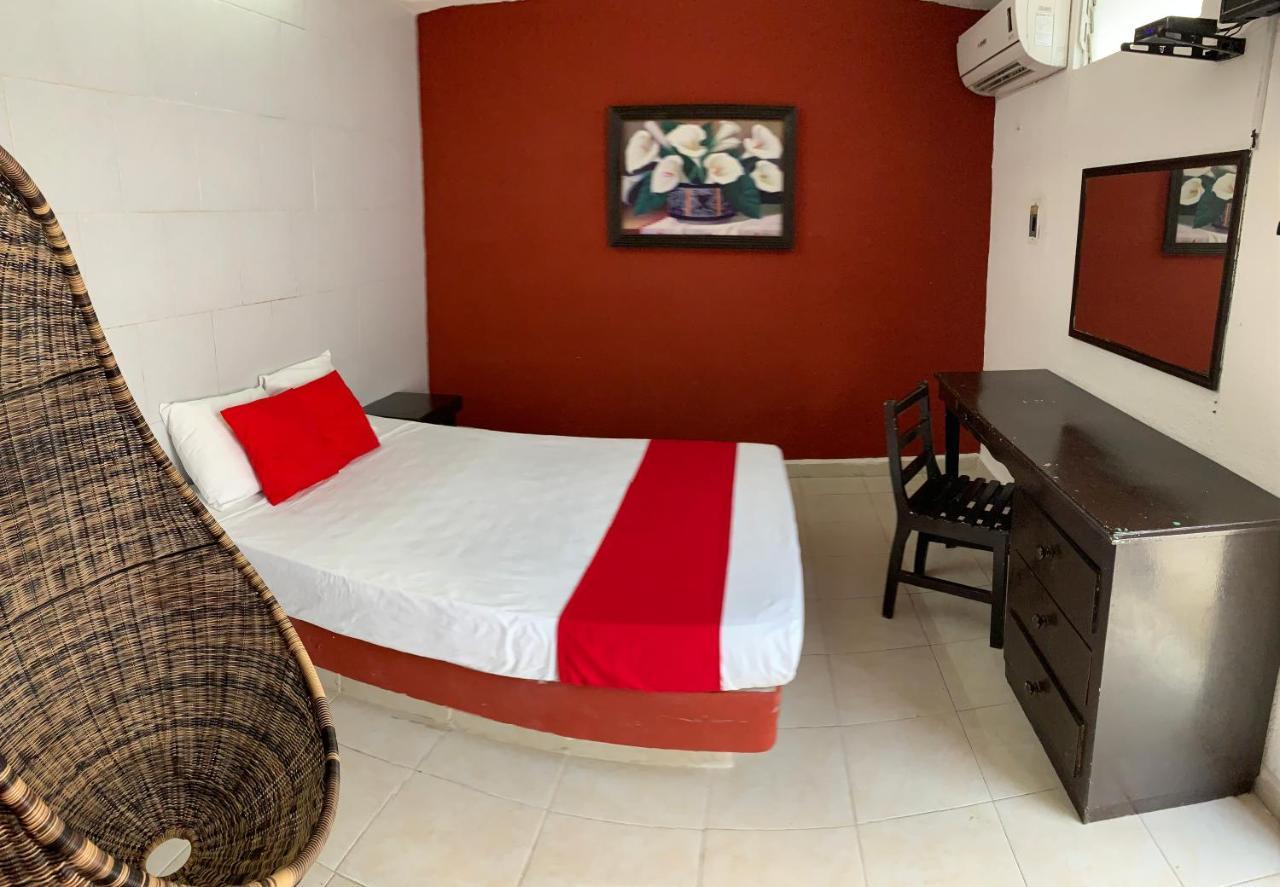 Hotel Aventura 梅里达 外观 照片